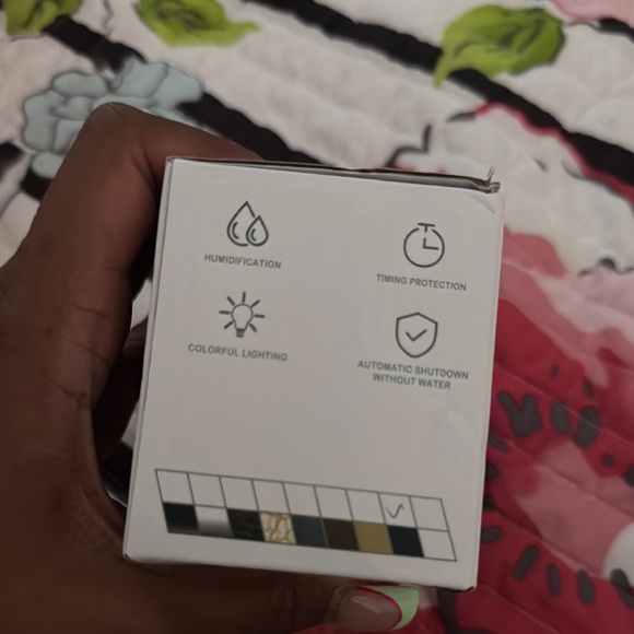 Flame 🔥 White Aromatherapy Diffuser - Picture 4 of 6